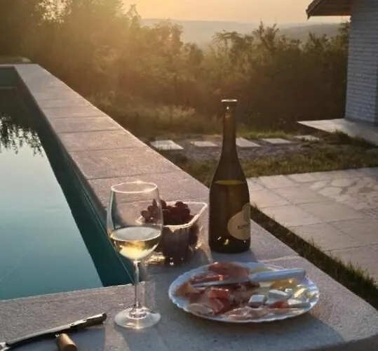 Casa Al Tramonto Brestovik